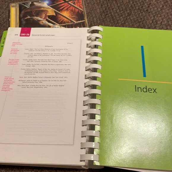 A Writers Reference, eighth edition, my Diana hacker and Nancy  Sommers , book - Picture 8 of 10